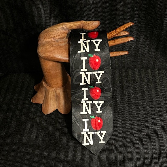 Fratello Other - Novelty Black I ♥ NY Tie with Red Apple Motif